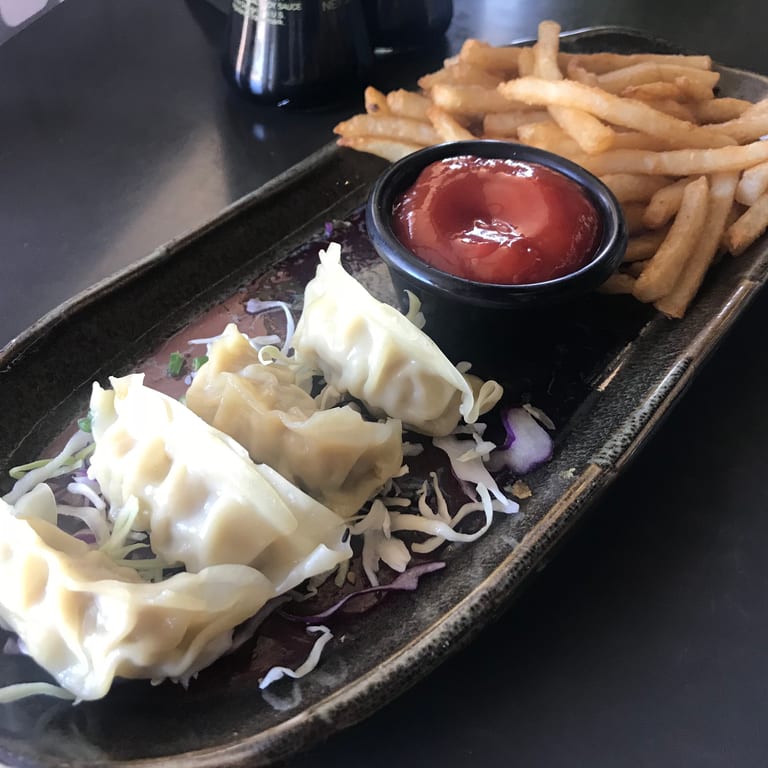 Delicious Gyoza: A Japanese Favorite